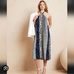 Twist neck Midi Dress